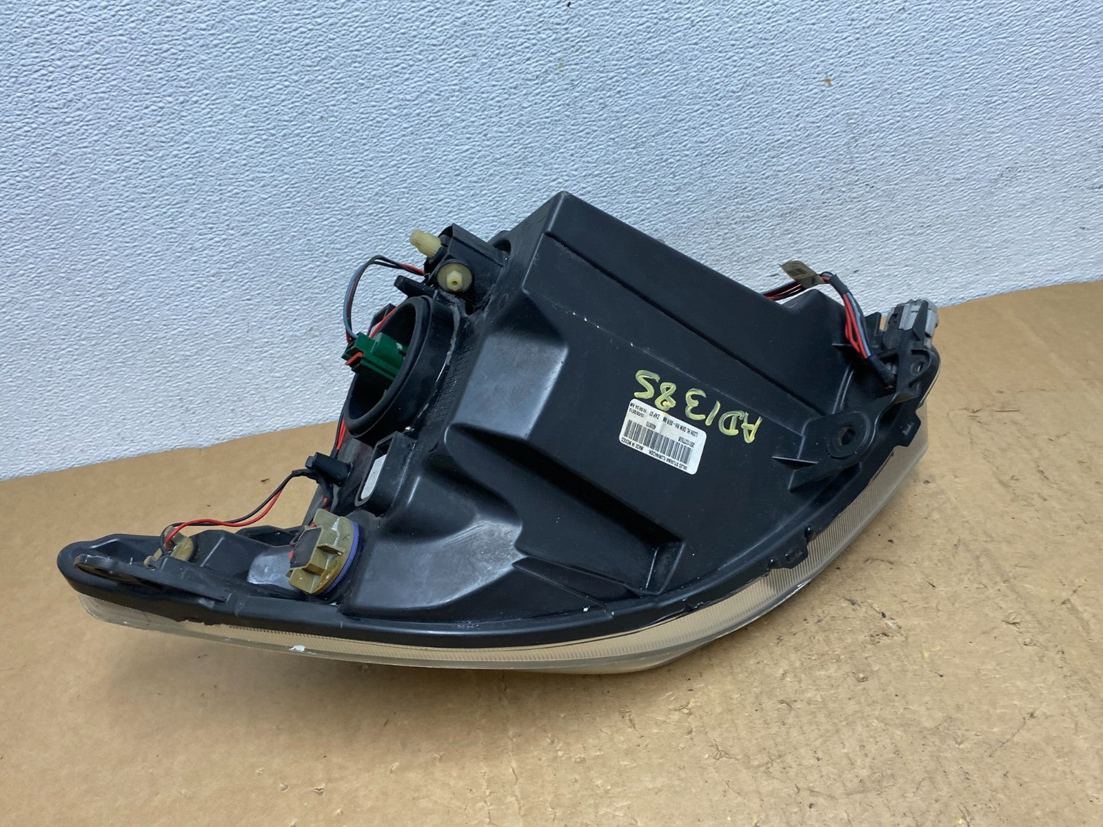 2010 2011 2012 Nissan Sentra Halogen Right Passenger Black Headlight AD1385 DW5
