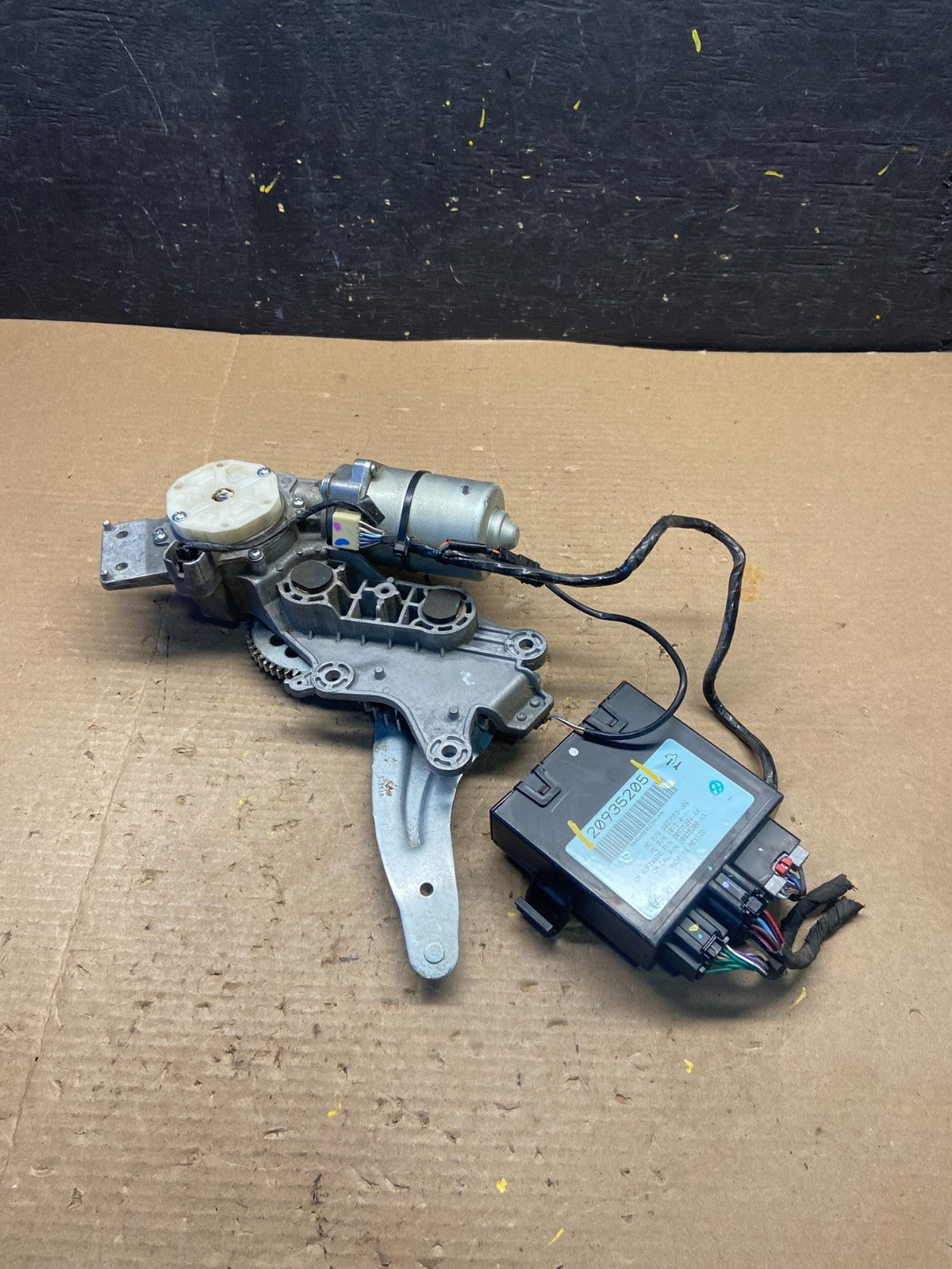 2009-2012 GMC Acadia Power Motor Liftgate Tailgate Control Module q9746 DG5