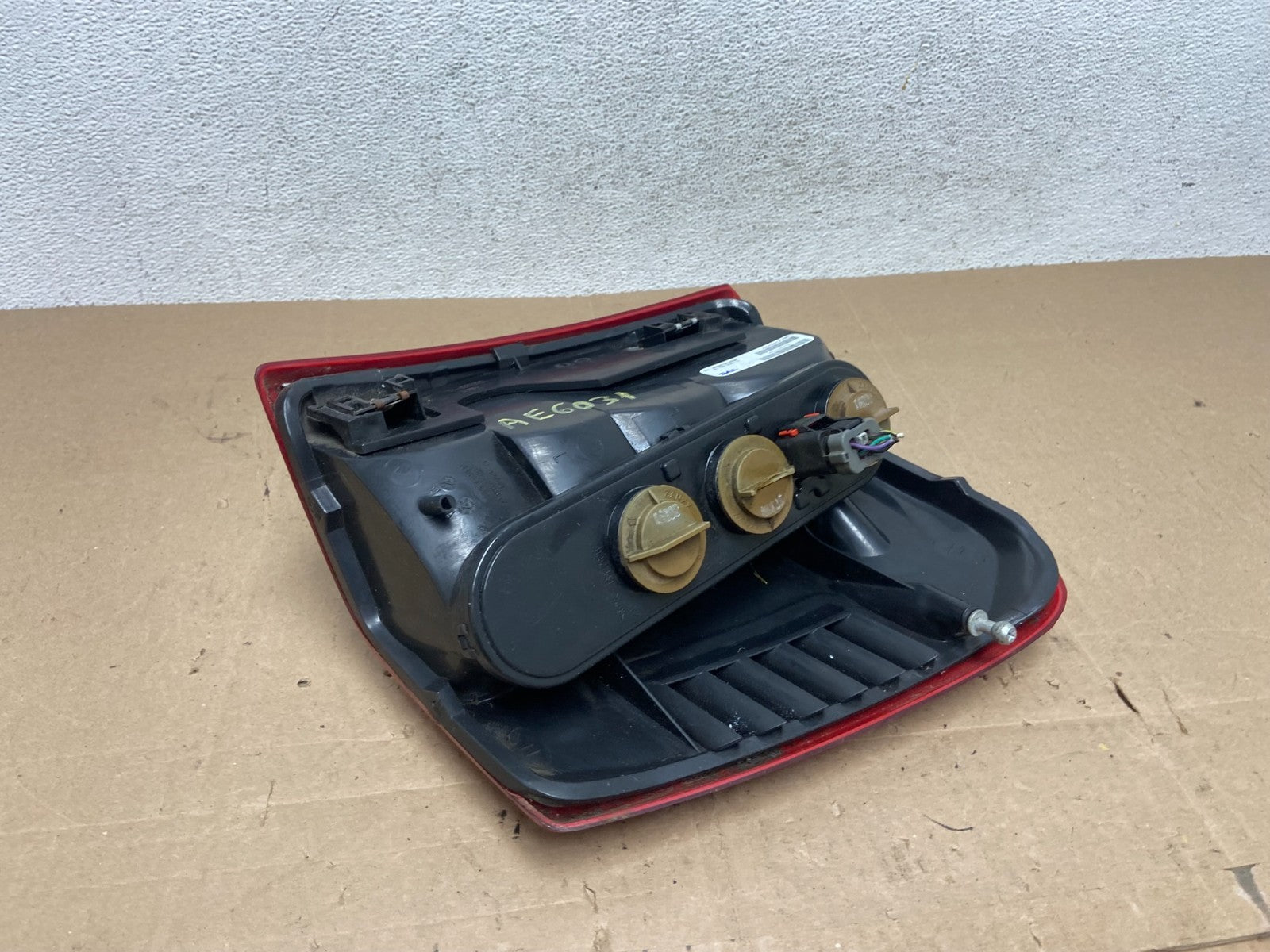 1999 - 2004 Jeep Grand Cherokee WJ Left Driver Lh Tail Light TYC AE6031 DW4