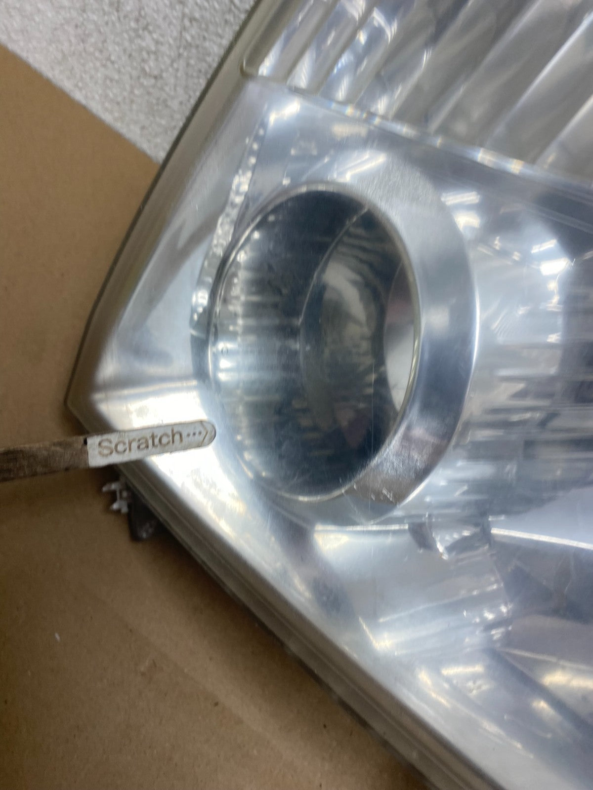 2004 to 2007 Nissan Armada Left Driver Lh Side Headlight Halogen R8103 DW4