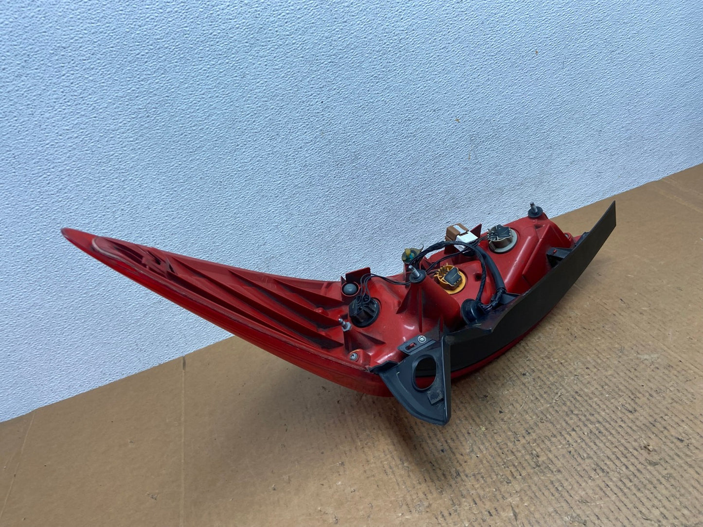 2007 - 2012 Nissan Versa Hatchback Left Driver Side Lh Tail Light AE1349 LK4