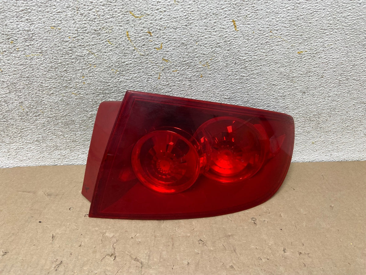 2004 2005 2006 Mazda 3 Sedan Right Passenger RH Side Tail Light AH6946 LK0