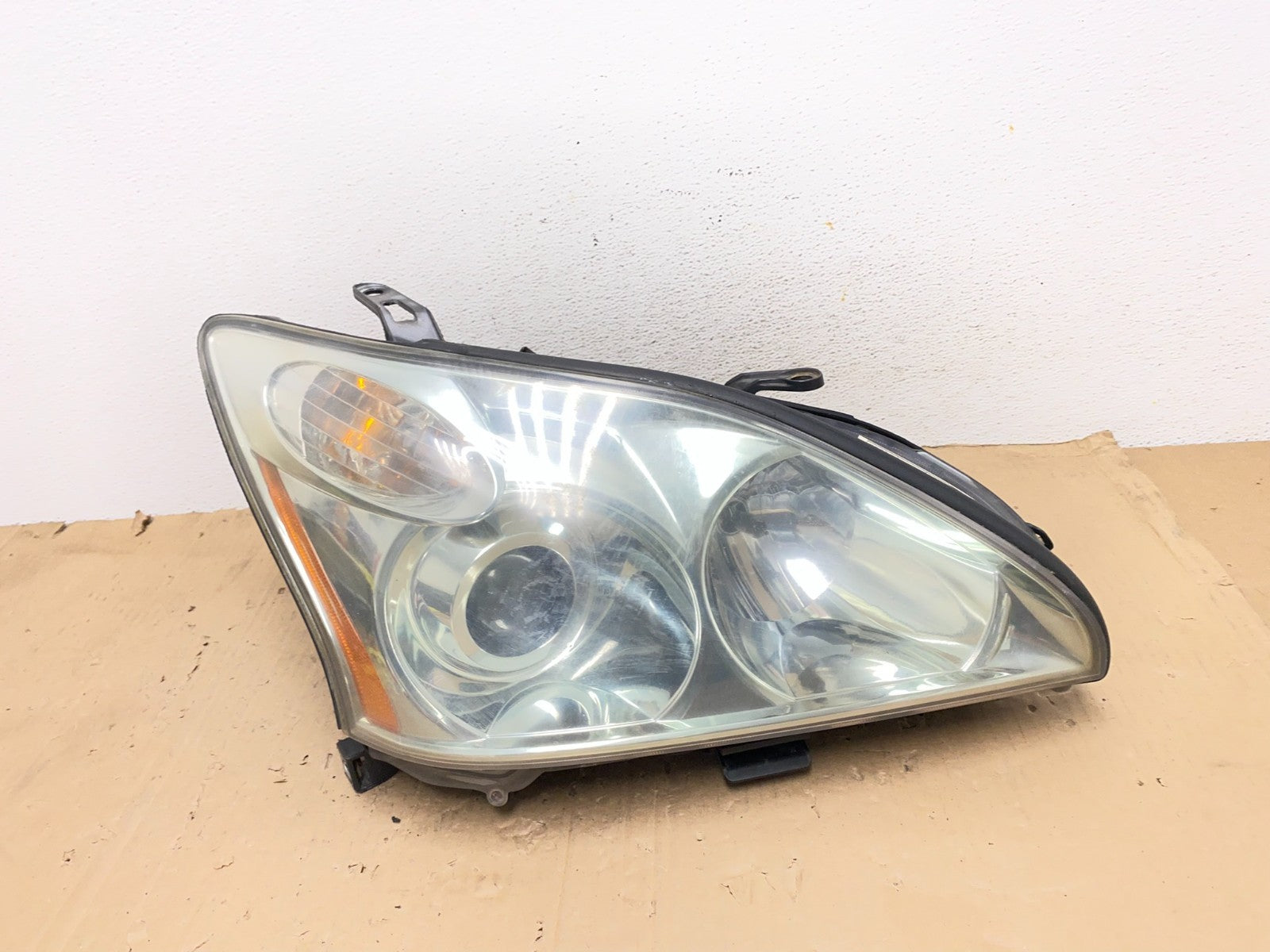 2004 - 2009 Lexus RX330 RX350 Xenon Right Passenger Side Headlight AE9310 DW0