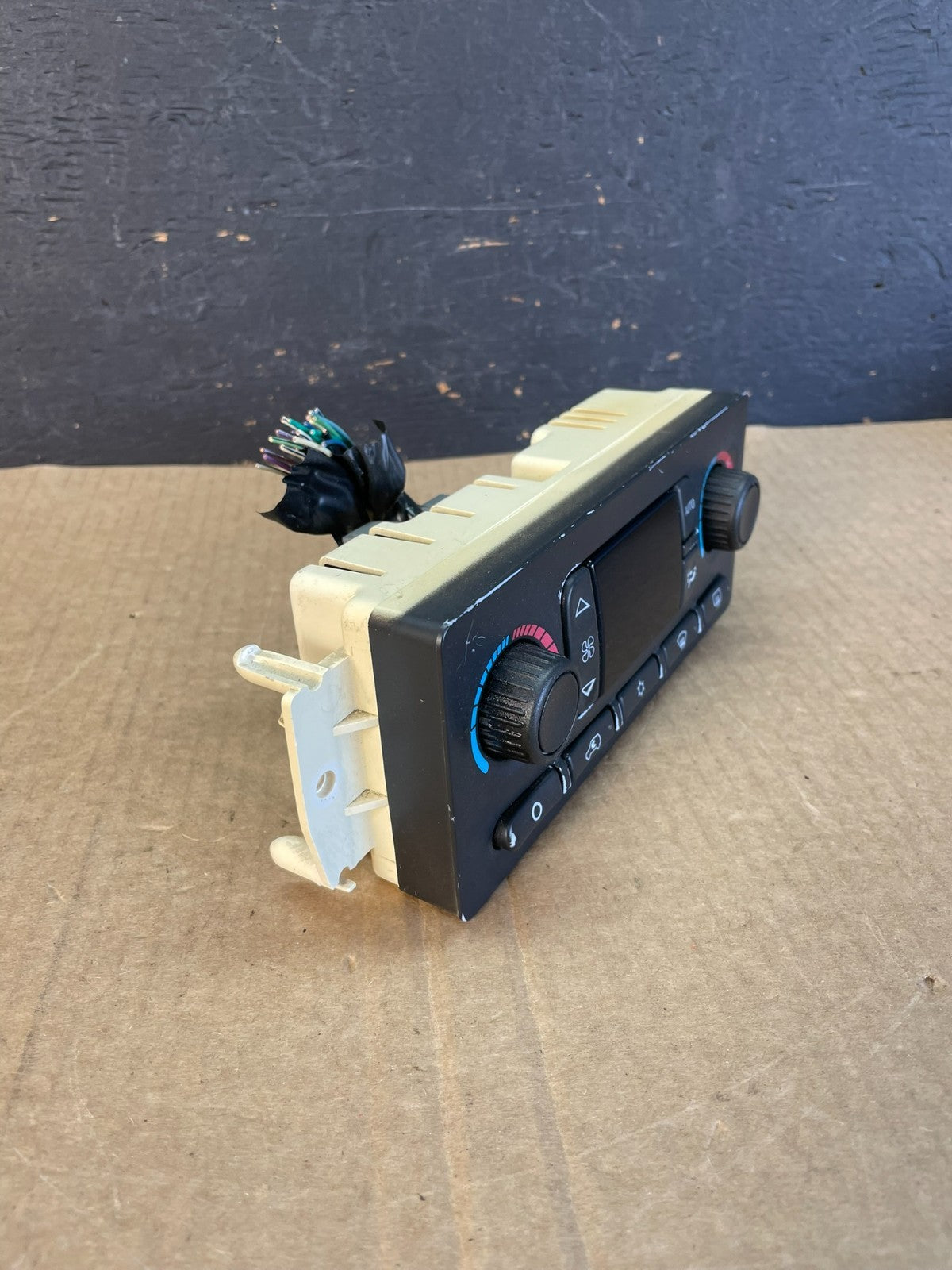 2003 to 2006 Chevrolet Silverado HVAC Heater Climate Control Module AF3649 DW1