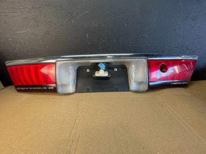 1998 to 2002 Mercury Grand Marquis Trunk Lid Center Tail Light AC5355 DG0