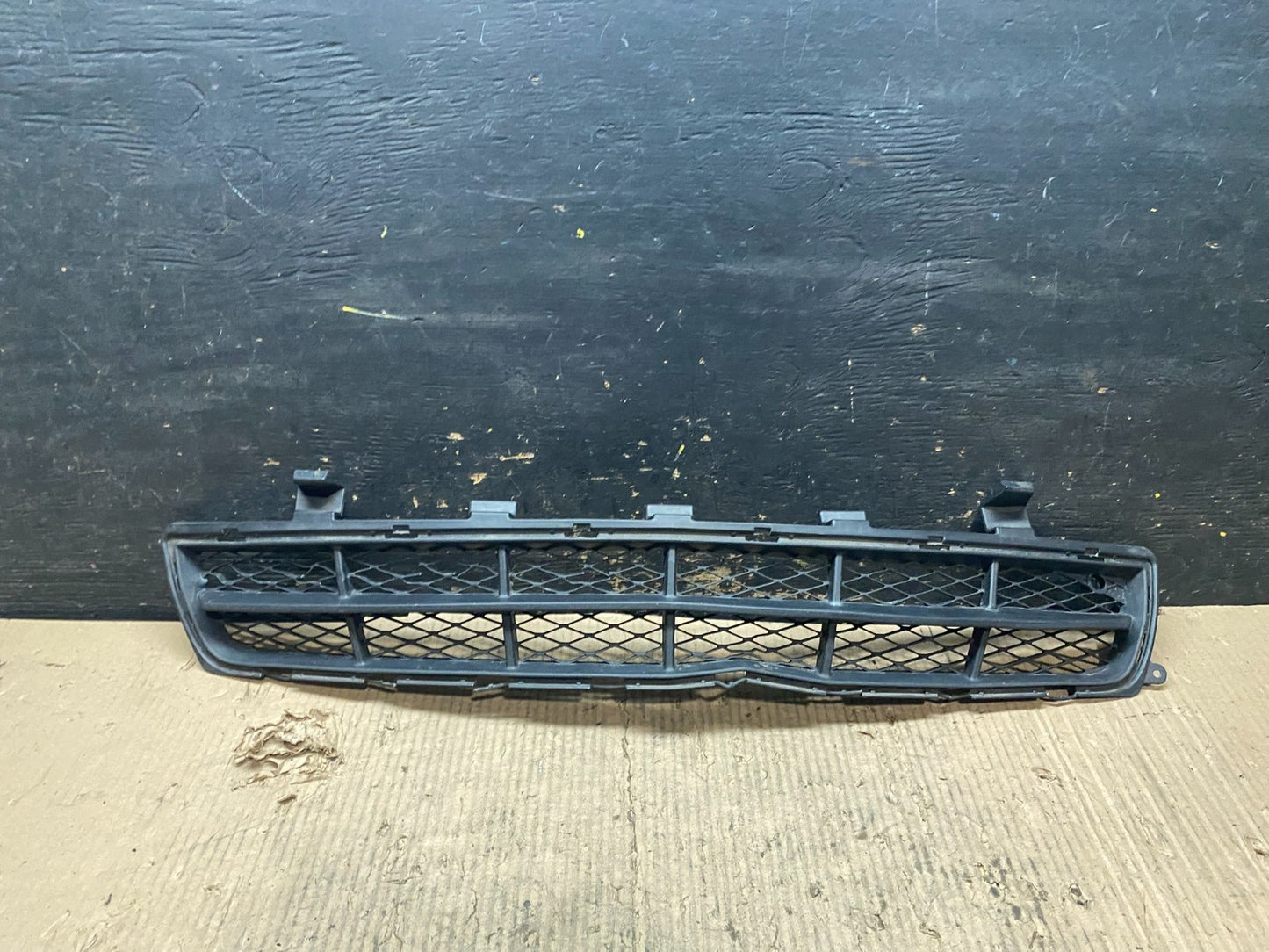 2010-2013 Buick Lacrosse Front Lower Grill Grille Oem V4167 DG0