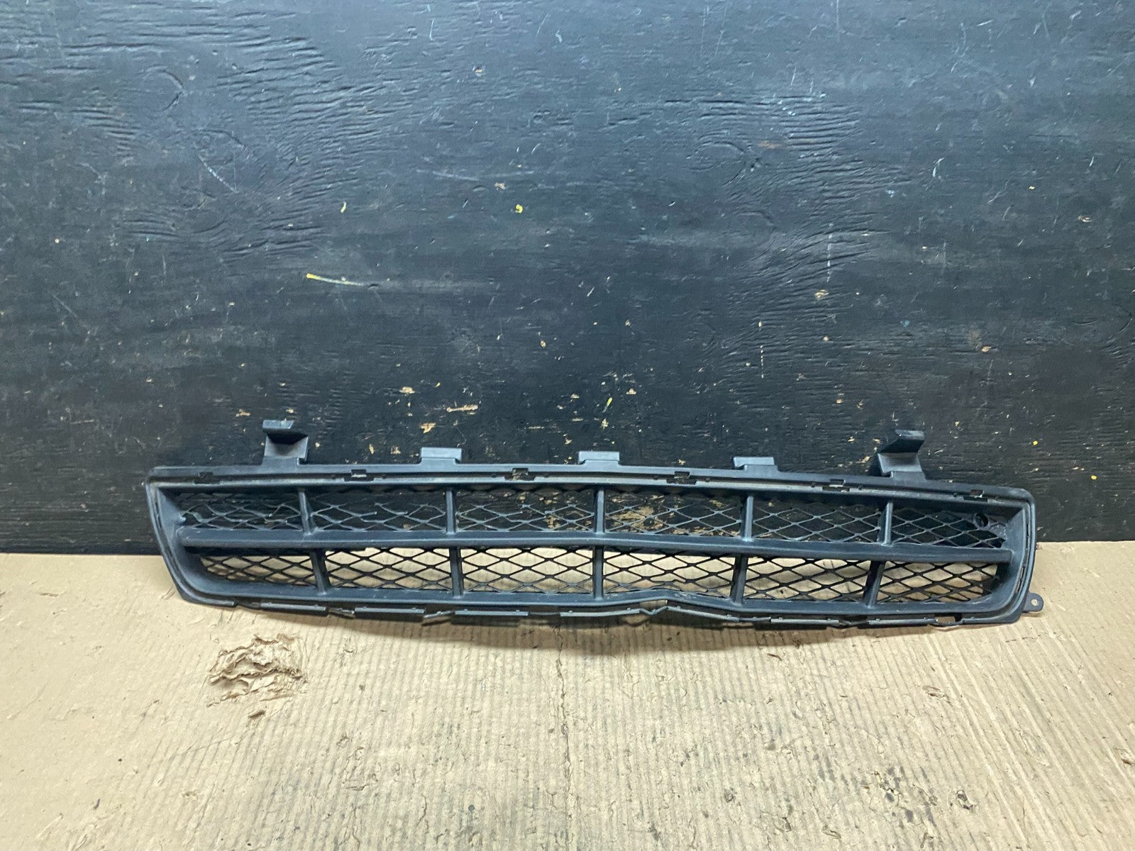 2010-2013 Buick Lacrosse Front Lower Grill Grille Oem V4167 DG0