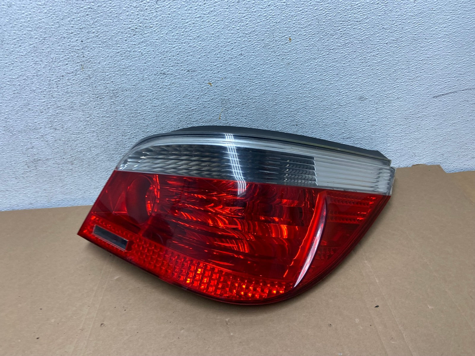 2004 - 2007 BMW 5 Series E60 Right Passenger RH Side Tail Light AD7854 LK0