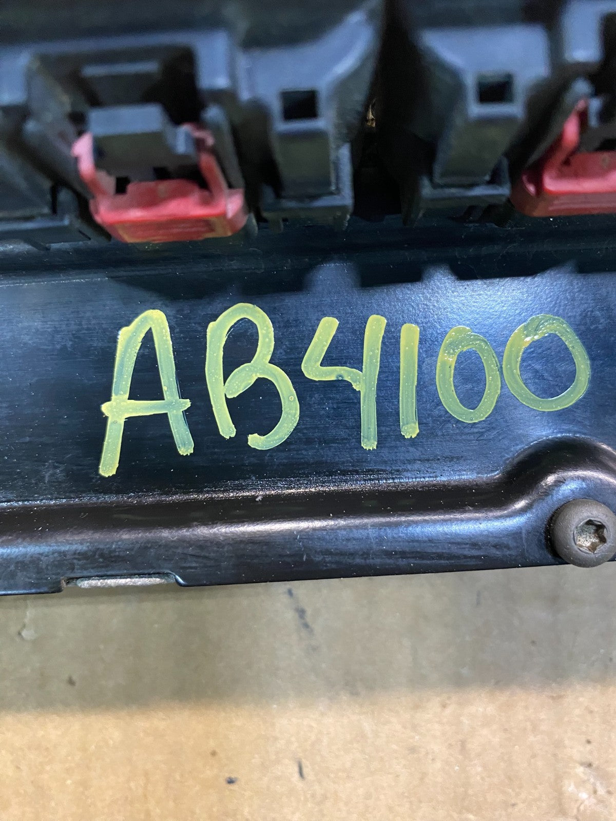 2005  2006 Jeep Grand Cherokee 3.7L ECU ECM Engine Control Module AB4100 DG3