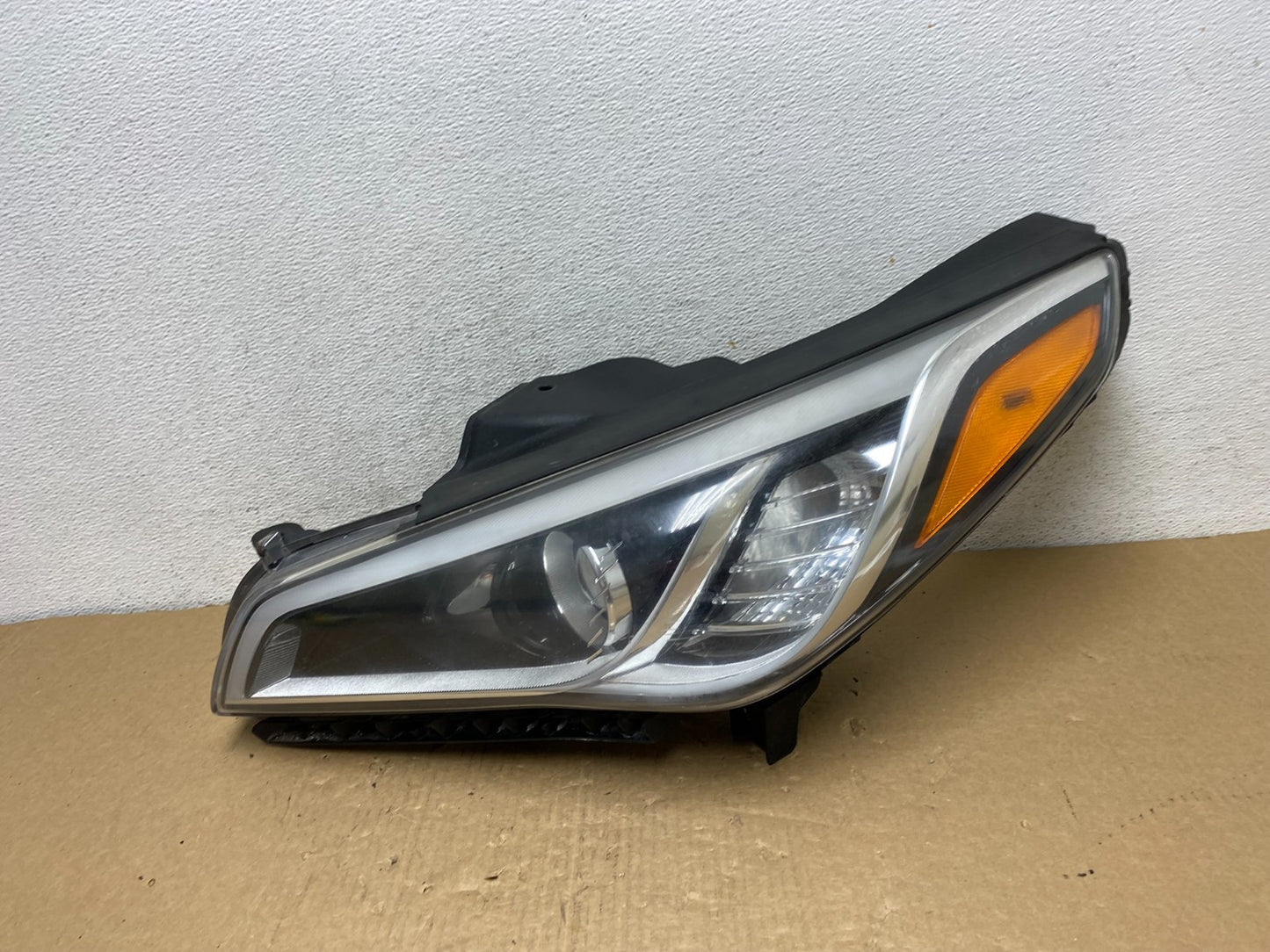 2015-2017 Hyundai Sonata Left Driver LH Side Halogen Headlight AF7372 DW0