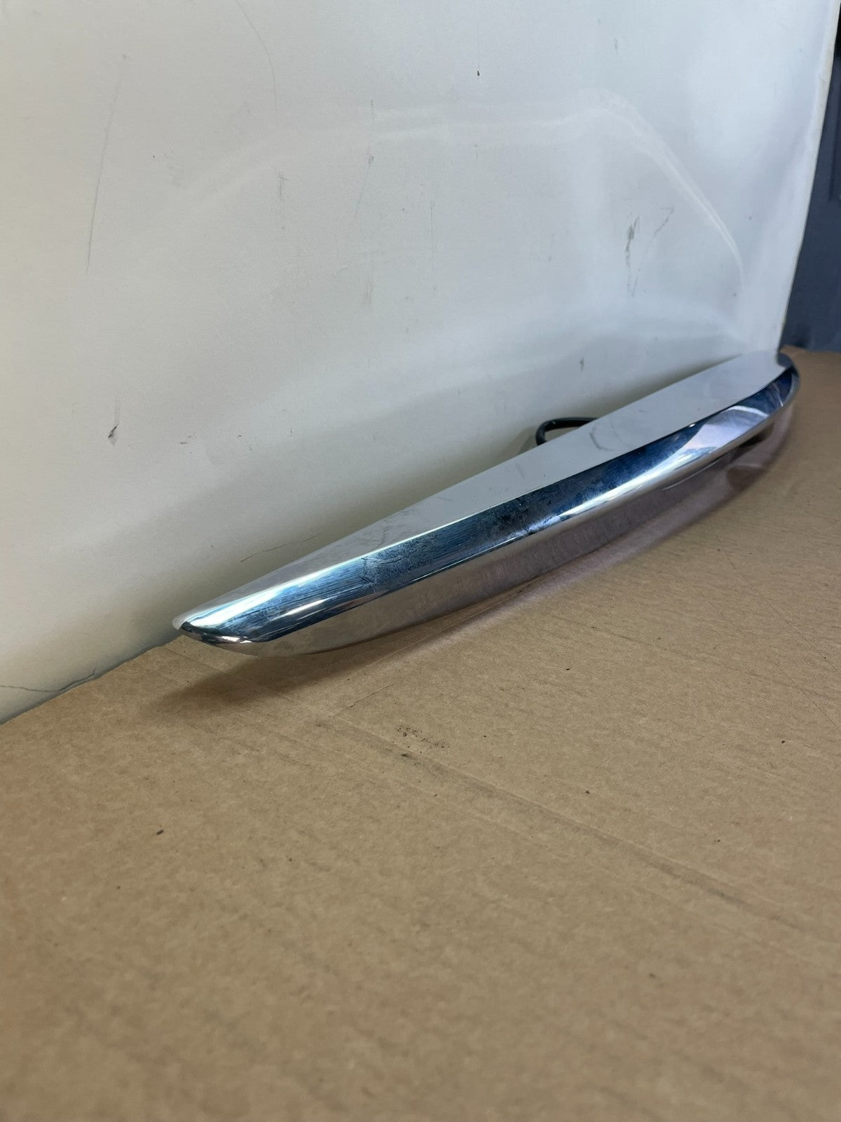 2011-2013 Infiniti QX56 QX80 Rear Trunk Liftgate Chrome Molding ah0193 DG2