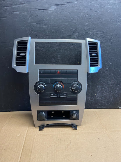 2008 to 2010 Jeep Grand Cherokee Center A/C Heater Climate Control ad2085 DG0