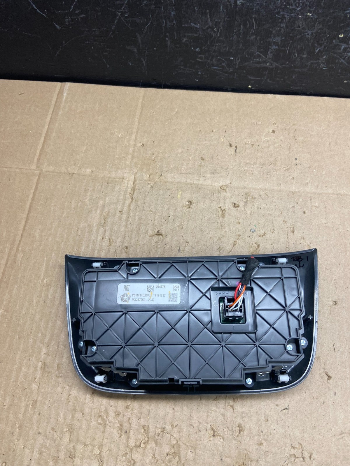 2019 to 2021 Jeep Compass Dash Climate Temperature Control Radio Bezel AB9779 DG3