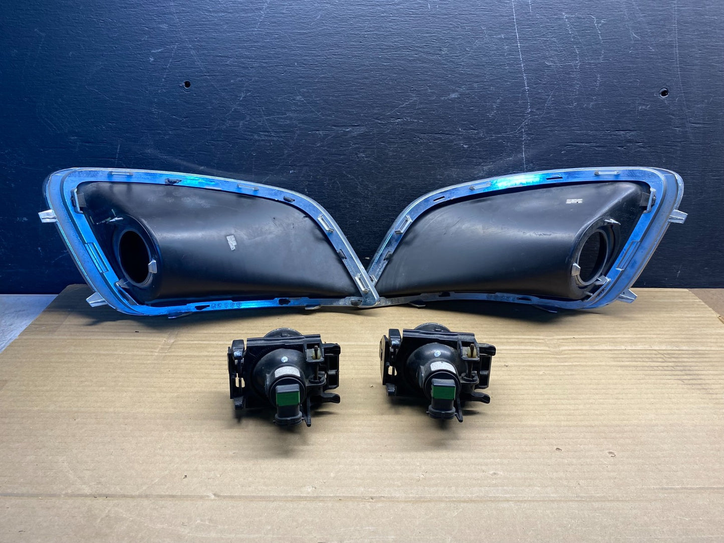2009 to 2012 Lincoln MKS Left+Right Side Fog Lights5