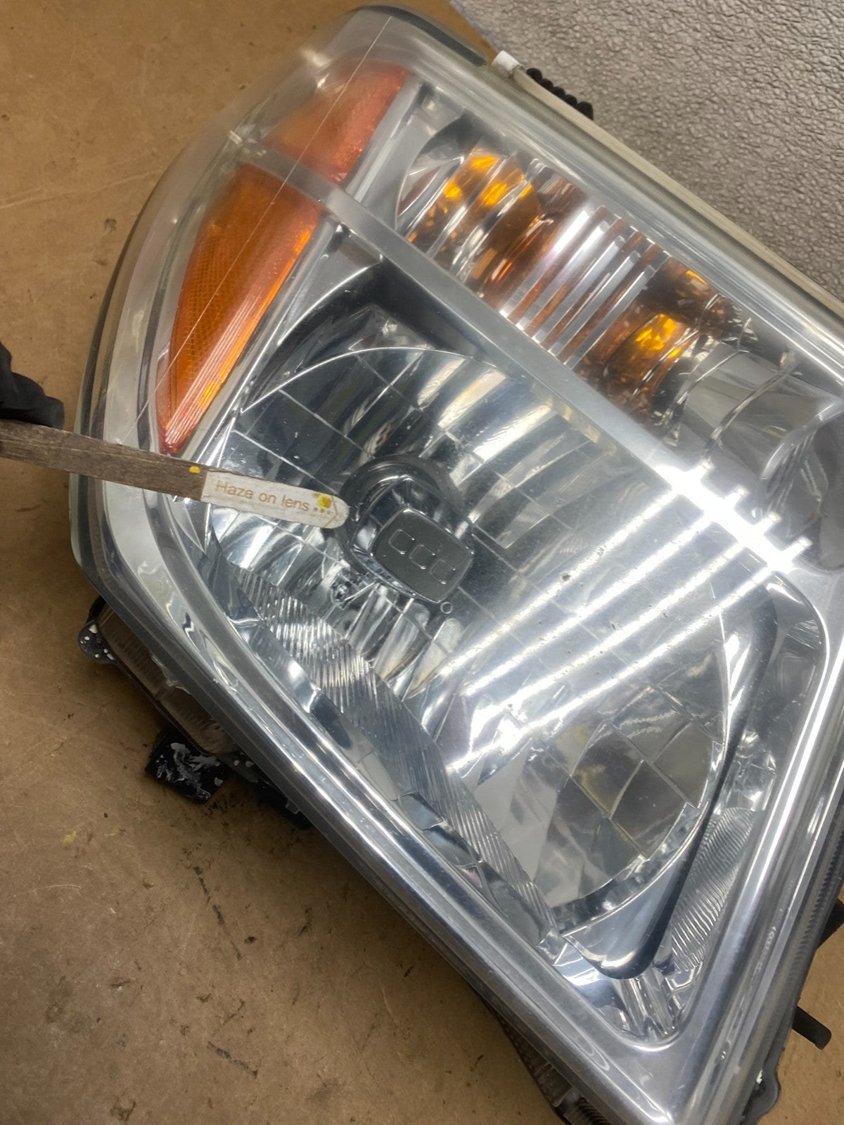 2005 to 2007 Nissan Pathfinder Halogen Headlight Right Passenger Oem X6750 DW4