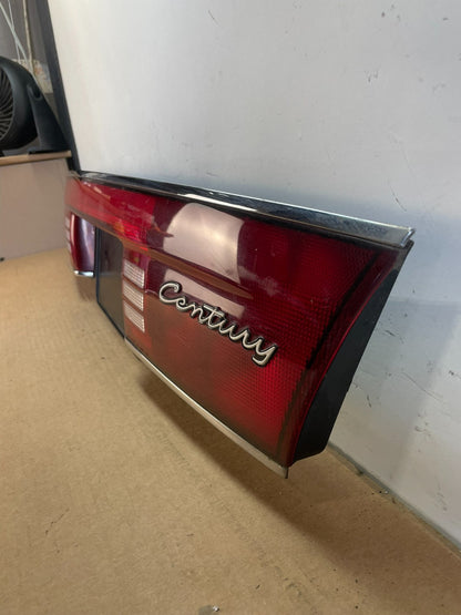 1997 to 2005 Buick Century Center Trunk Tail Light af8718 DG1