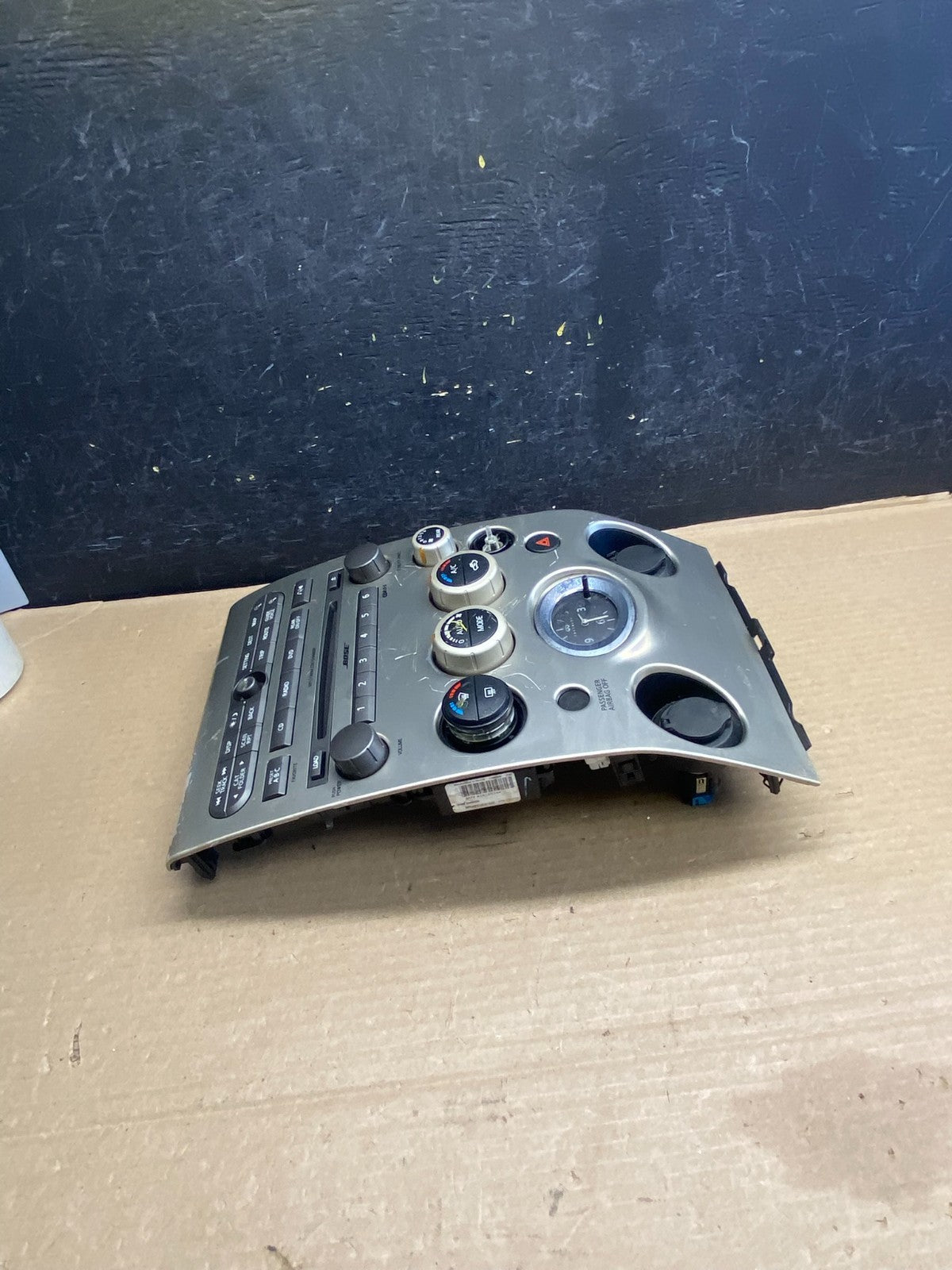 2004 to 2007 Infiniti QX56 Radio Player Climate Control Panel Bezel AH1495 DG1