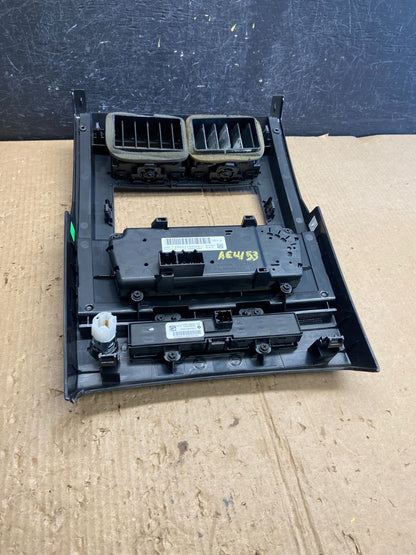 2008 to 2012 Jeep Liberty Dash Climate Temperature Control Radio Bezel AE4153 DG4