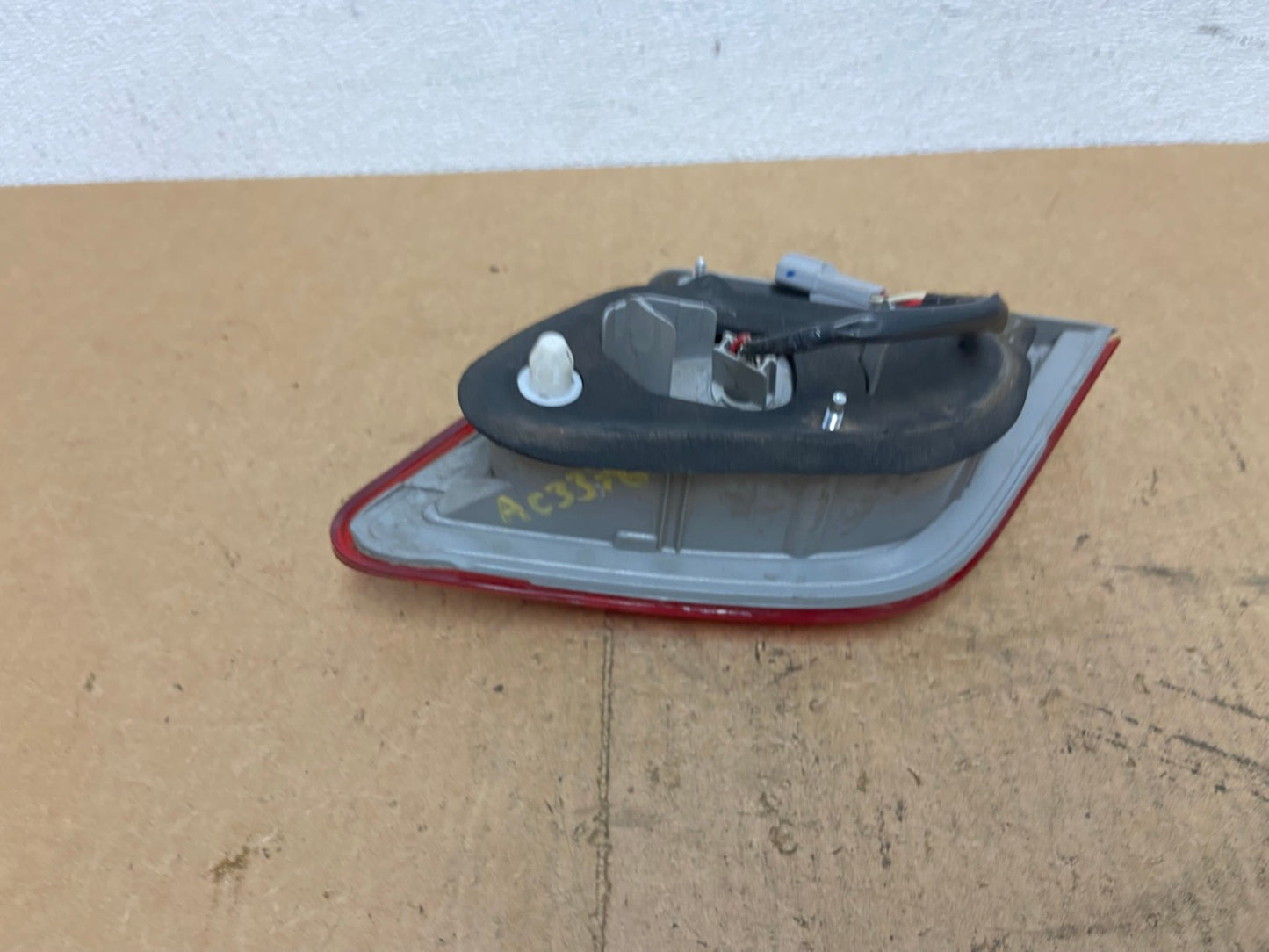 2007-2009 Toyota Camry Hybrid Right Passenger Inner Tail Light Oem AC3376 LK4