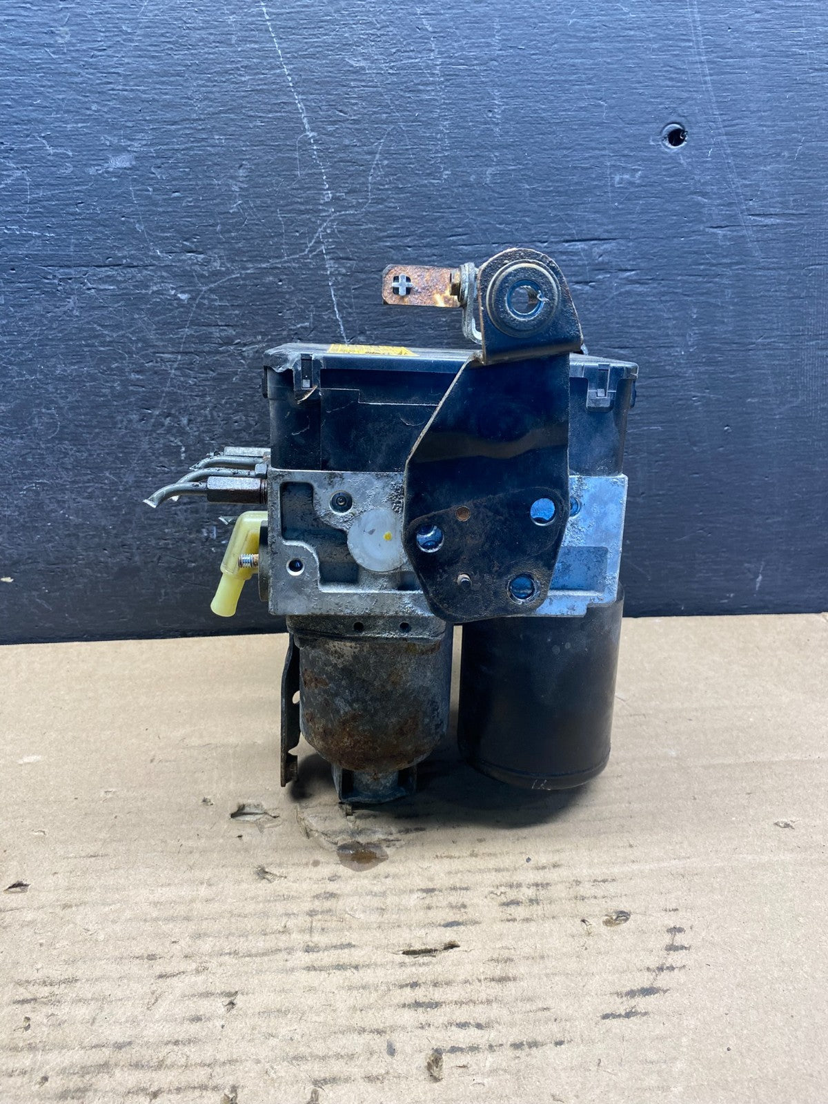 2004 - 2009 Toyota Prius ABS Brake Pump Anti Lock Module AE2119 DW2