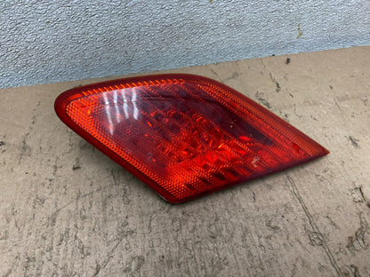 2003 to 2004 Toyota Avalon Right Passenger RH Inner Tail Light OEM S5382 DW0
