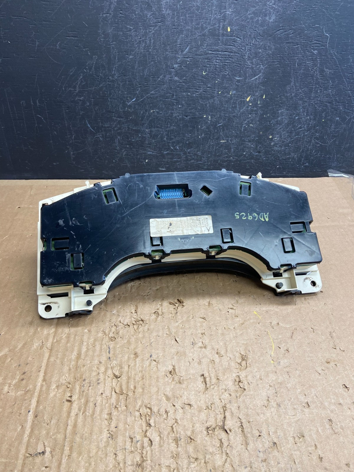 2004 to 2007 Chevrolet Express Speedometer Cluster Gauge AD6925 DG5