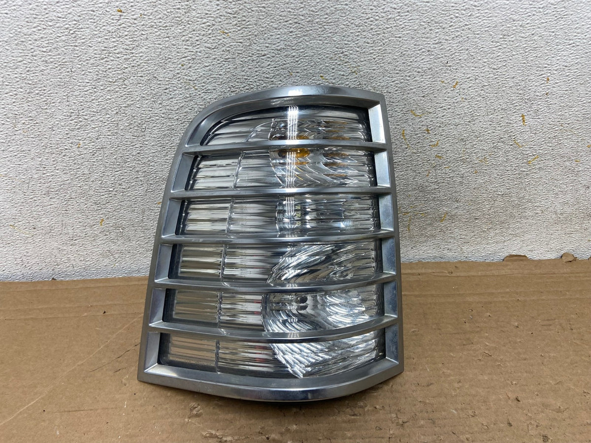 2006 2007 2008 2009 2010 Mercury Mountaineer Left Driver Tail Light AH9021 LK0