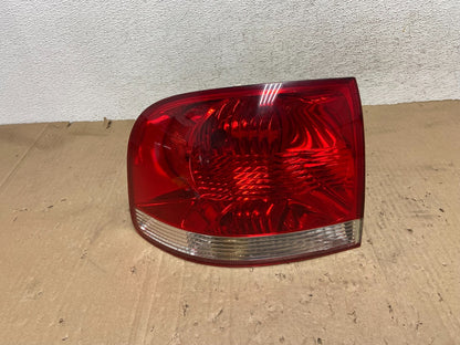 2004-2007 Volkswagen Touareg Lh Driver Left Side Tail Light AE9353 LK0