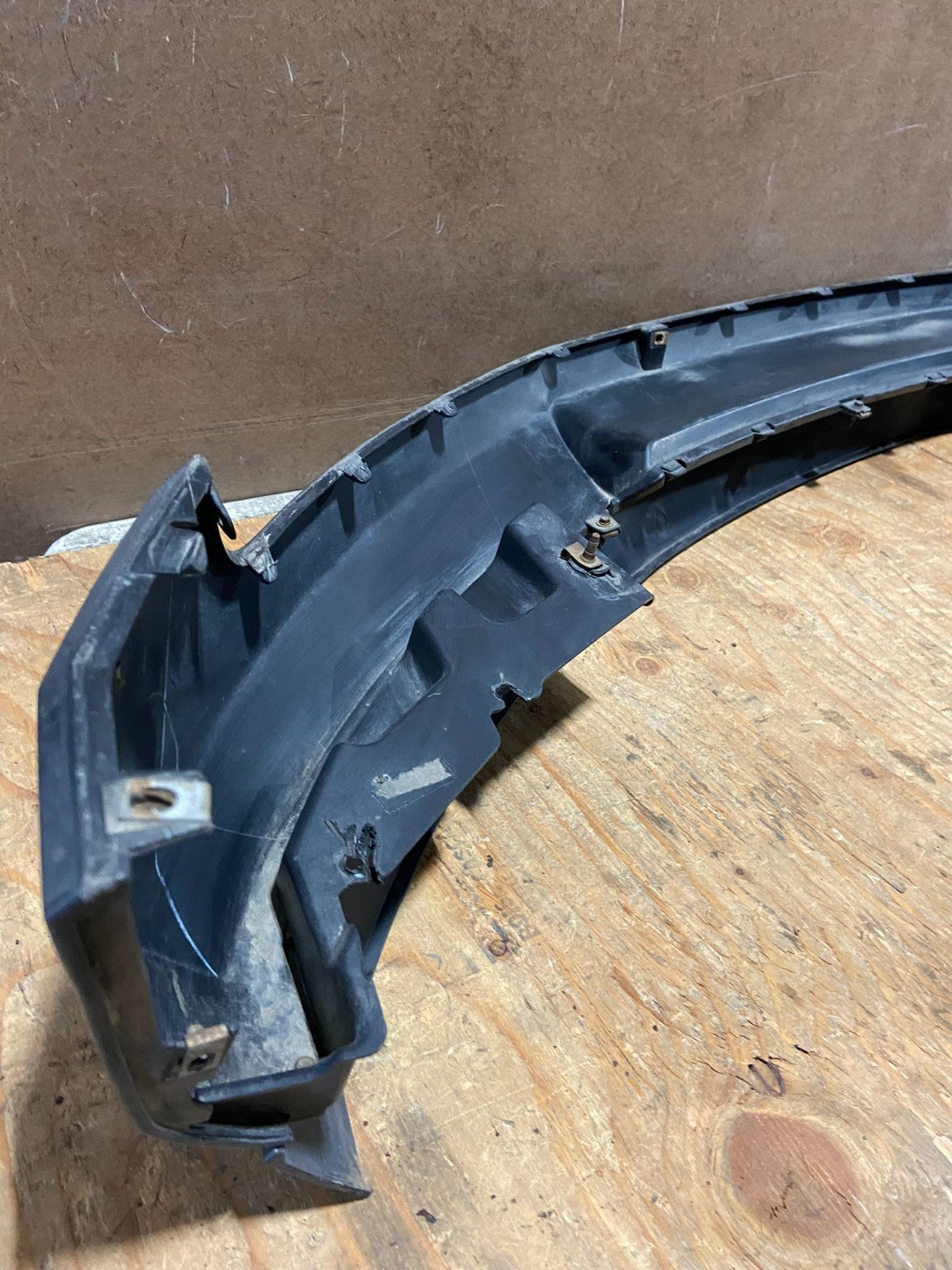 2013 to 2016 GMC Acadia Front Lower Bumper Cover 20982396 AA91697