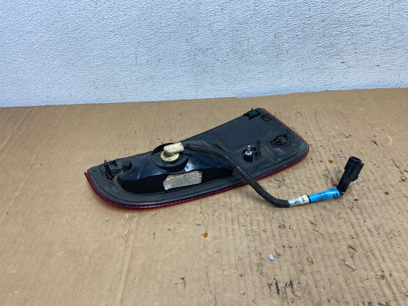 1998-2002 Lincoln Navigator Left Driver Lh Side Tail Light Inner AD2378 DW4
