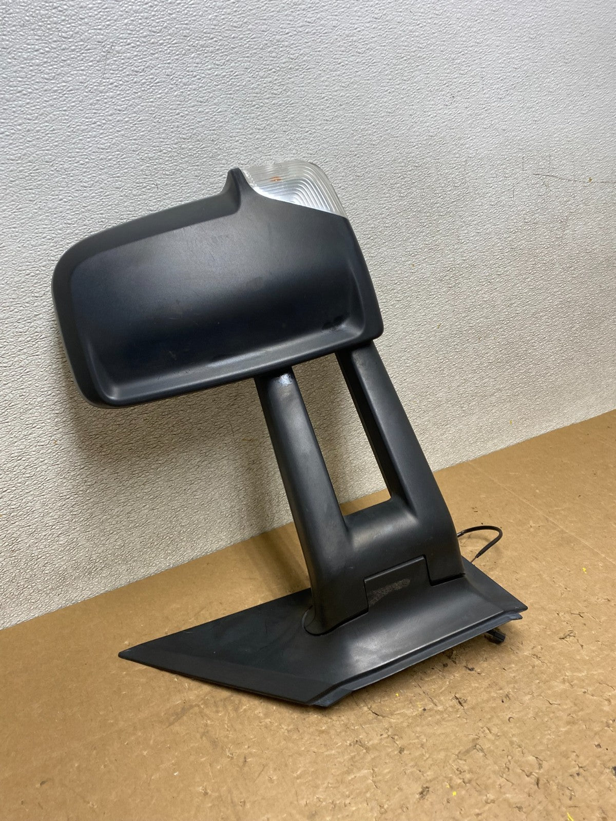 2007 to 2017 Freigtliner Sprinter Left Driver LH View Door Mirror V5909 DG2