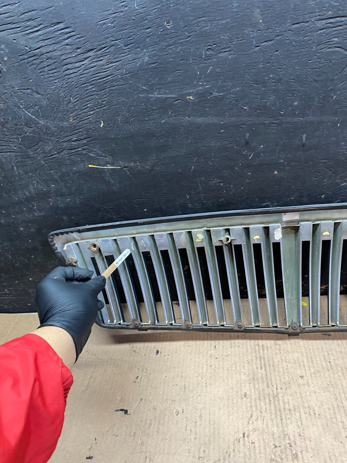 2002 to 2005 Hyundai XG350 Front Upper Grill Grille W/Emblem T0022 DG12