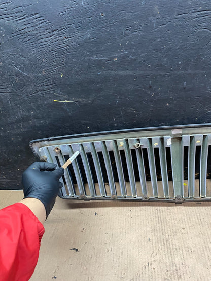 2002 to 2005 Hyundai XG350 Front Upper Grill Grille W/Emblem T0022 DG12