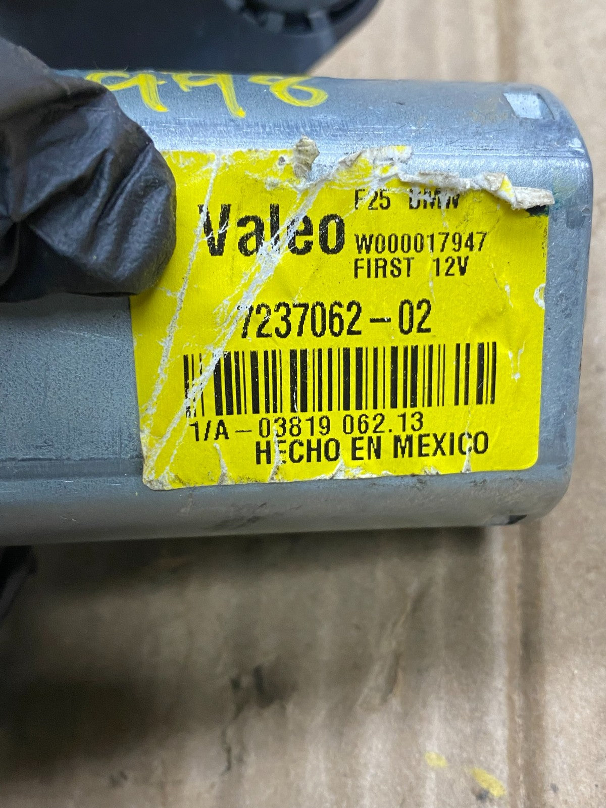 2011 to 2017 BMW X3 Rear Windshield Wiper Motor OEM X1998 DG4