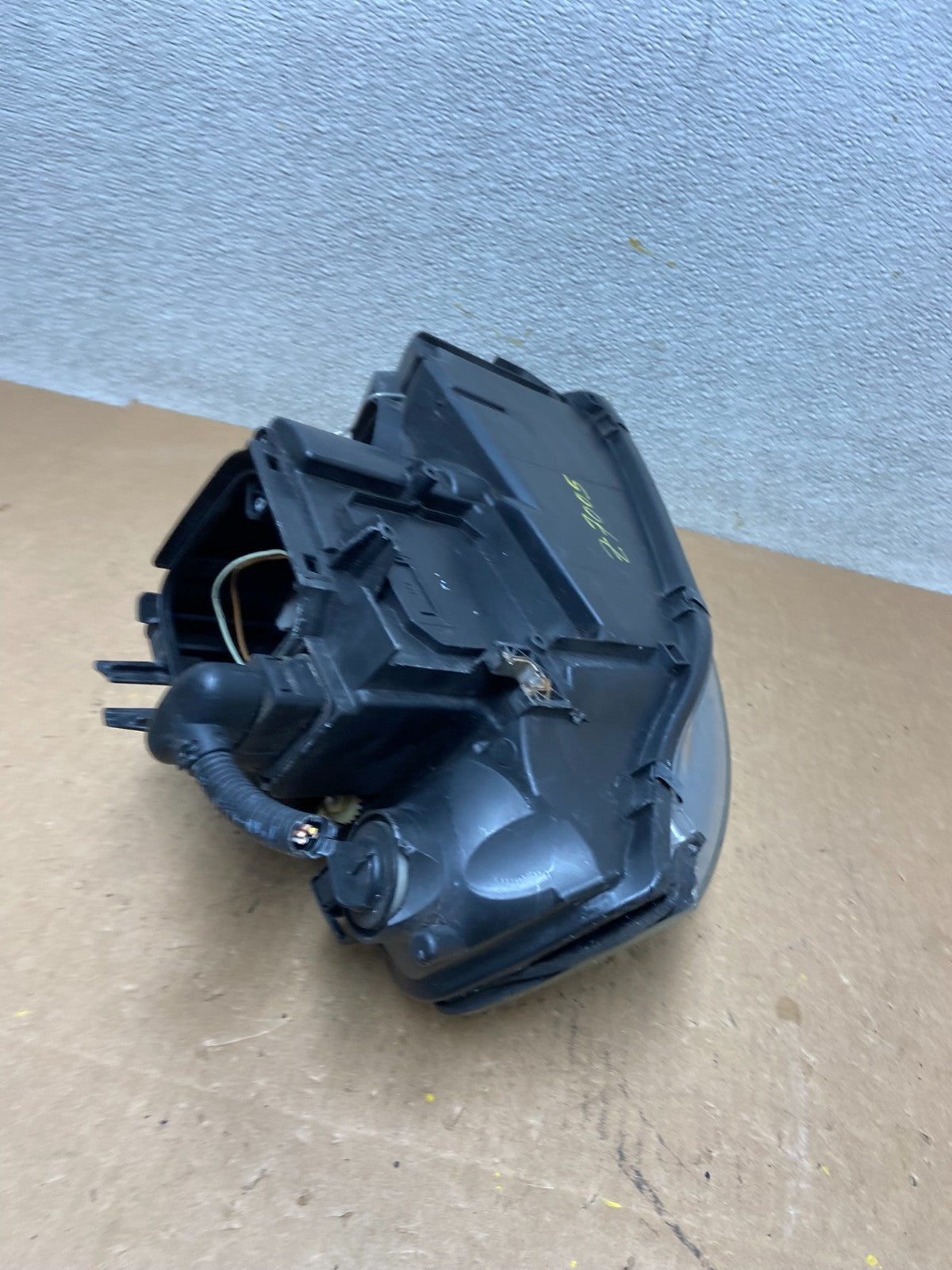 2005 to 2008 Audi A3 Left Driver LH Side Halogen Headlight OEM Z7005 DW9