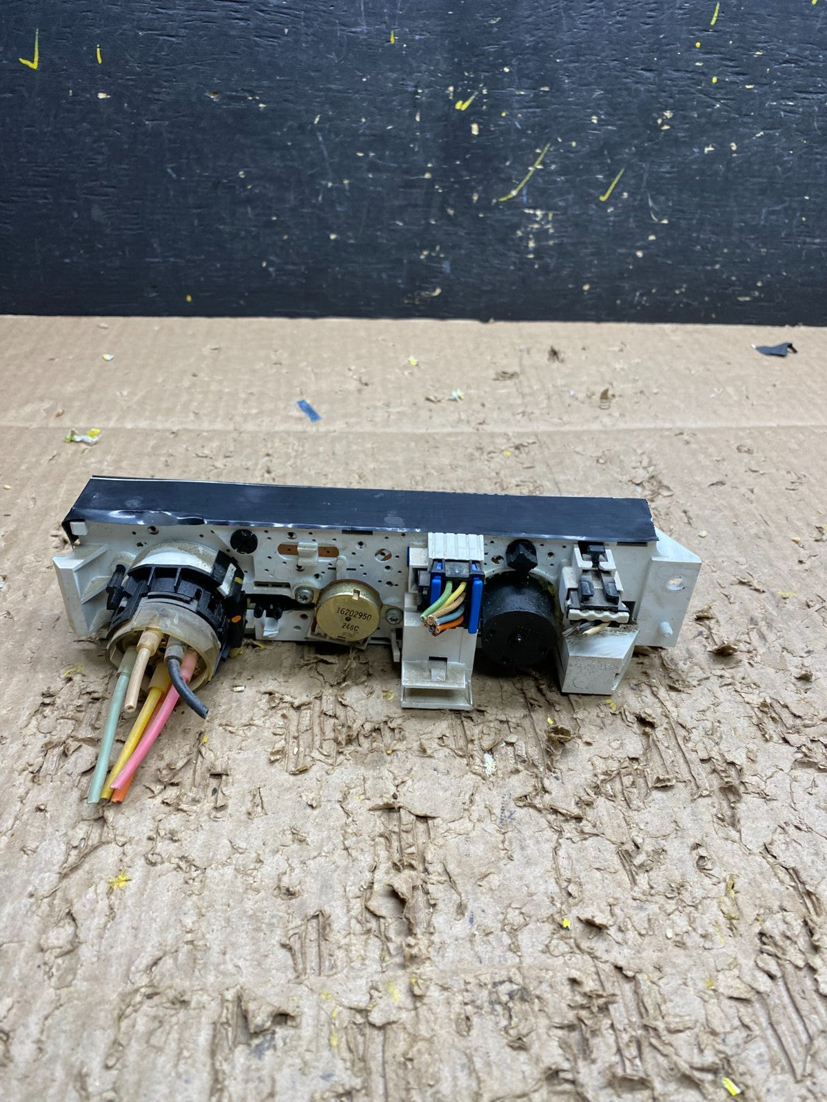 2001 - 2007 GMC Chevrolet Astro Express Climate Control A/C V7592 DG3