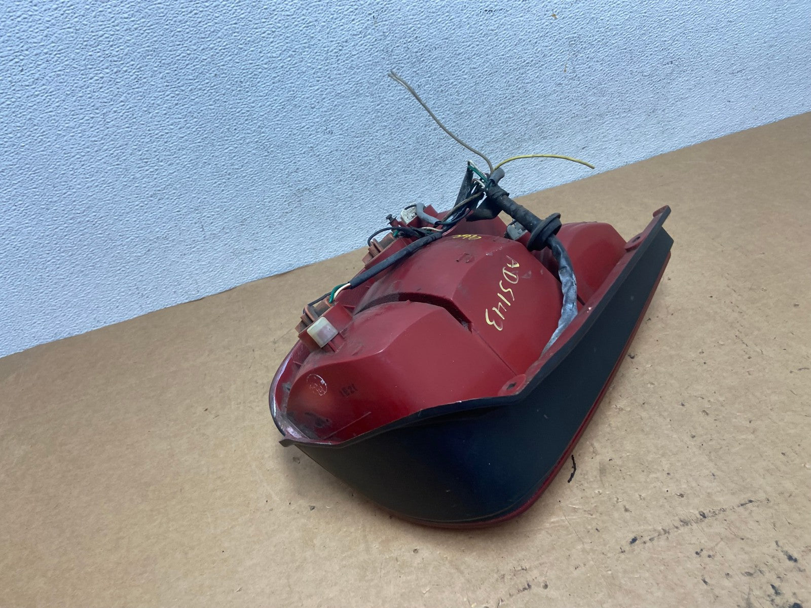 2002 Kia Sedona Left Driver LH Side Tail Light AD5143 LK6