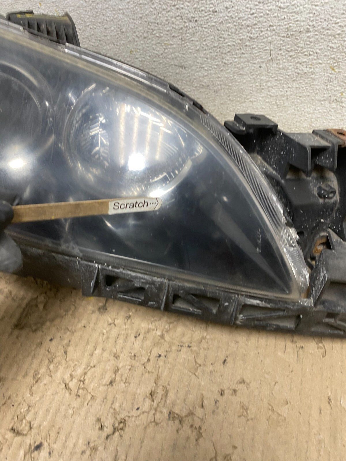 XENON 2004 to 2009 Mazda 3 Sedan Right Passenger Rh Side Headlight L6521 DW6
