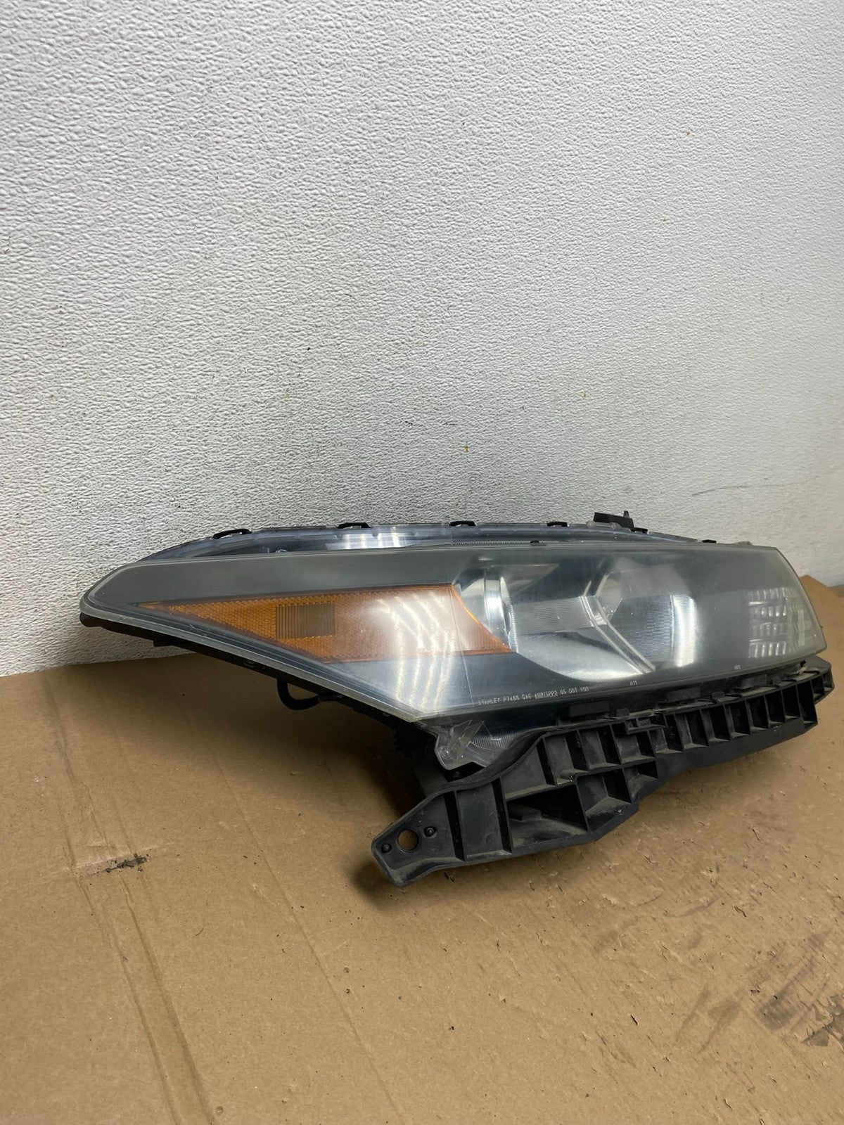 2008 to 2012 Honda Accord Coupe Right Passenger RH Side Headlight AD7801 DW1