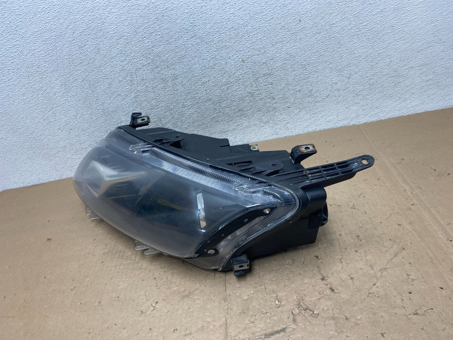 2010 2011 2012 Ford Fusion Left Driver LH Side Headlight Halogen AG5542 DW1