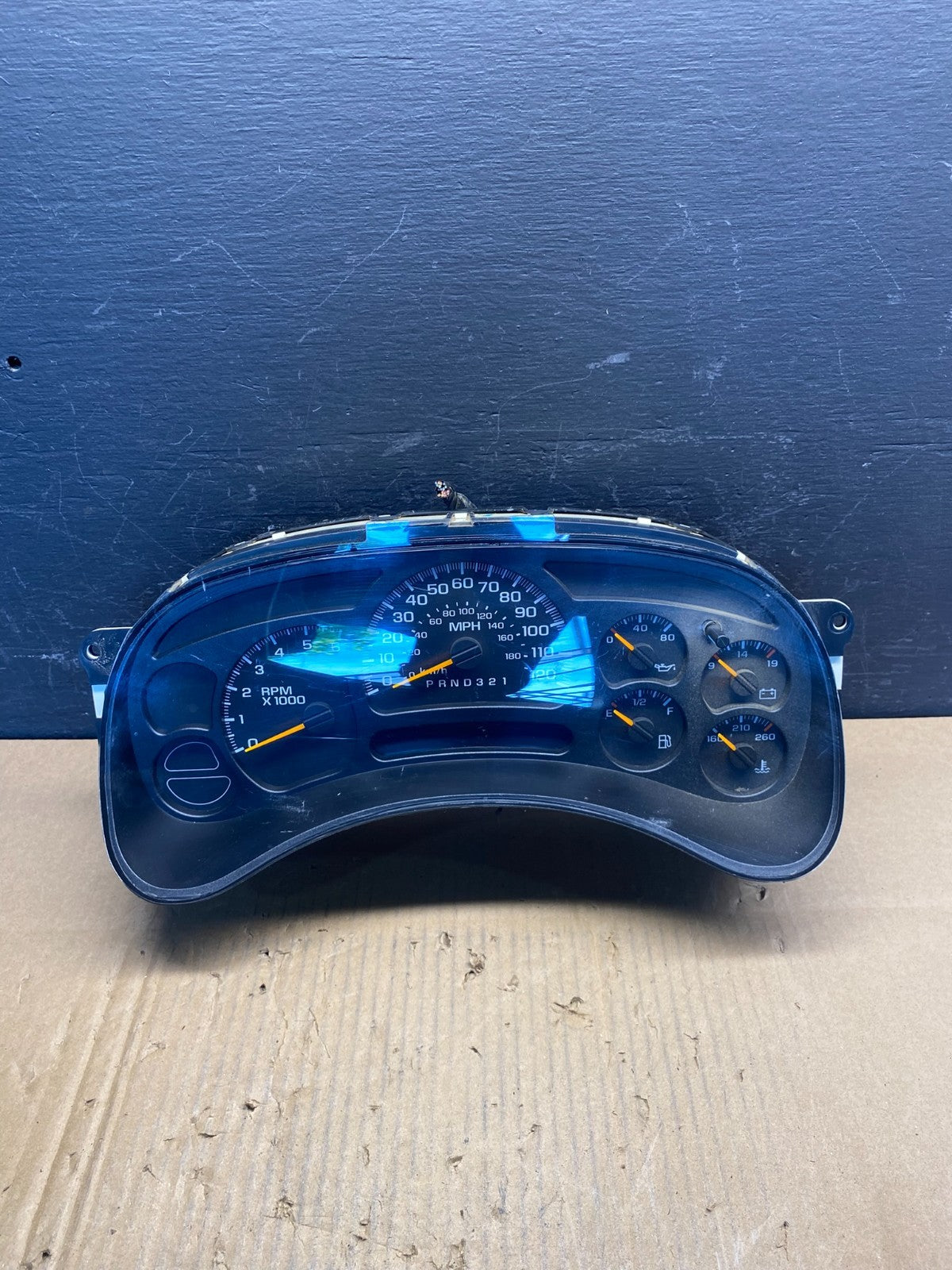 2003 to 2006 Chevrolet Silverado Yukon Cluster Gauge Speedometer AD1755 DG0