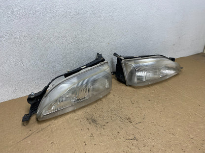 1995 - 1996 Toyota Camry Left+Right Side Set Halogen Headlights AG1327 DW2
