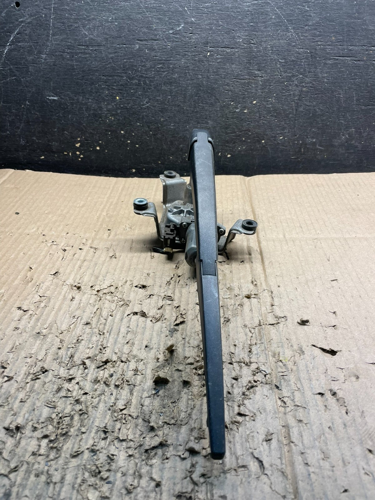 2014-2021 Dodge Durango  Tailgate Back Door Rear Wiper Motor Wiper X4235 DG4