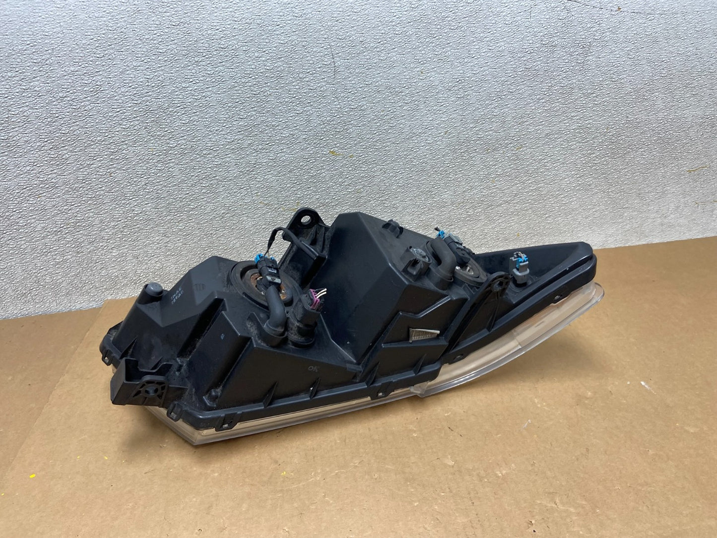 2009 to 2017 Dodge Journey Headlight Left Driver Lh Side Halogen Z6682 DW4