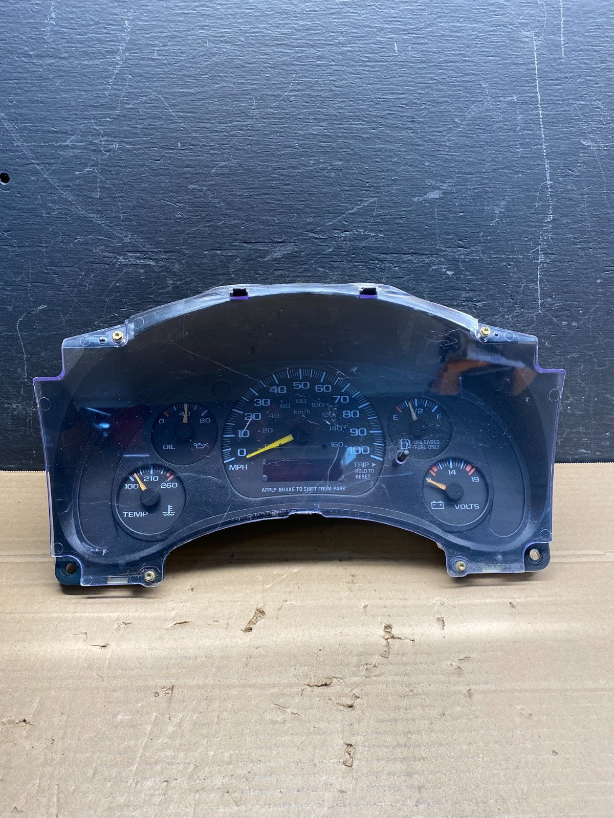 1996 to 2000 Chevrolet Express Speedometer Cluster Gauge AD9530 DG0