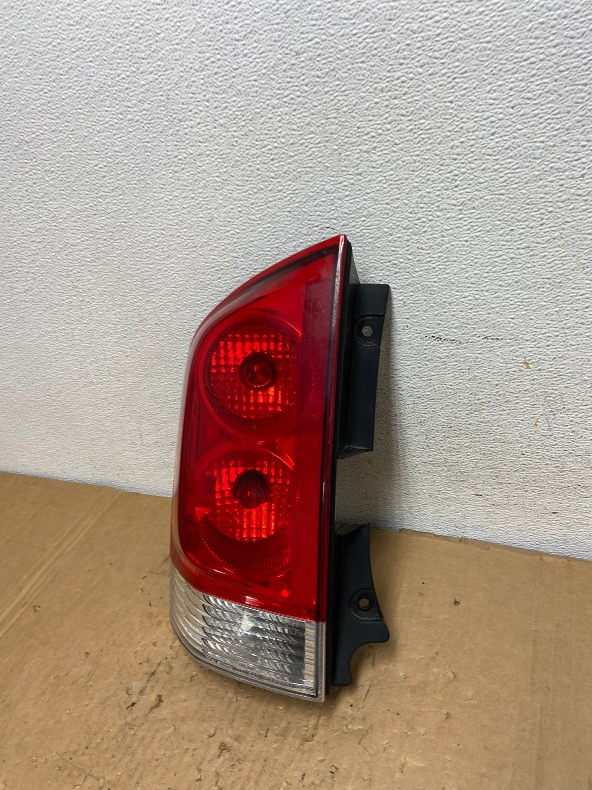 2005 to 2015 Nissan Armada Left Driver Lh Side Tail Light AD3306 LK1