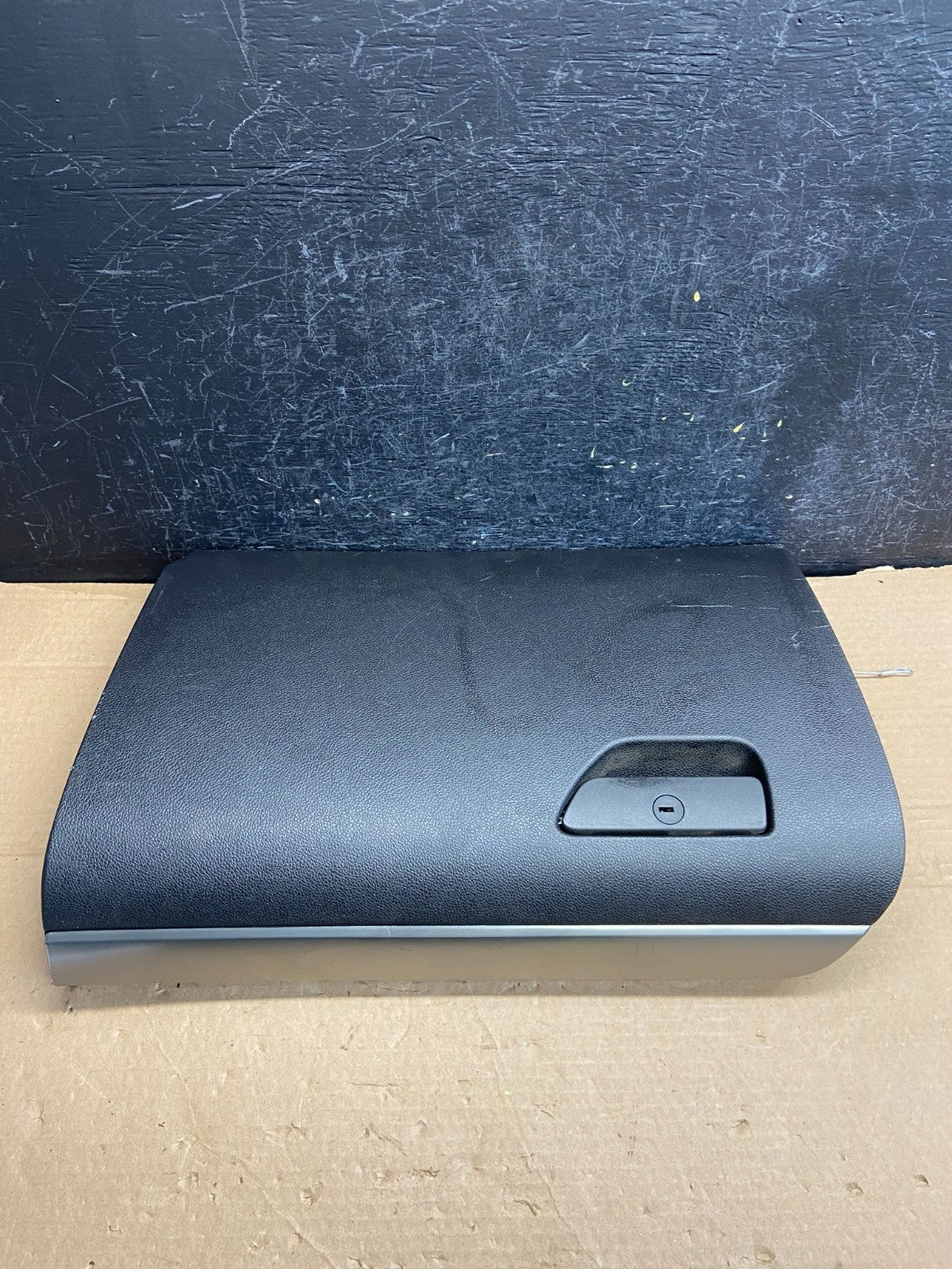 2011 to 2019 Ford Explorer Front Right Passenger Storage Glove Box AF2589 DG0