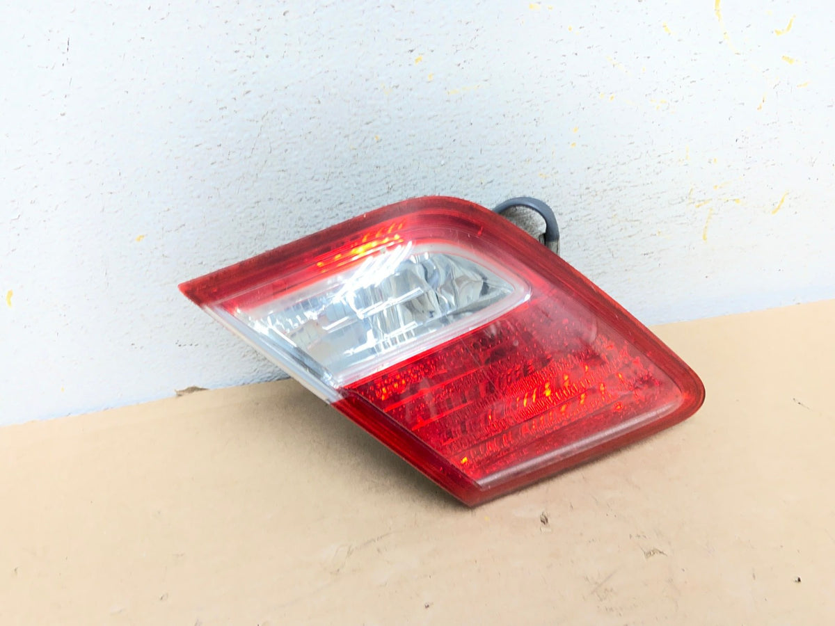 2007 2008 2009 Toyota Camry Left Driver Tail Light Trunk Lid Inner AH9552 LK0