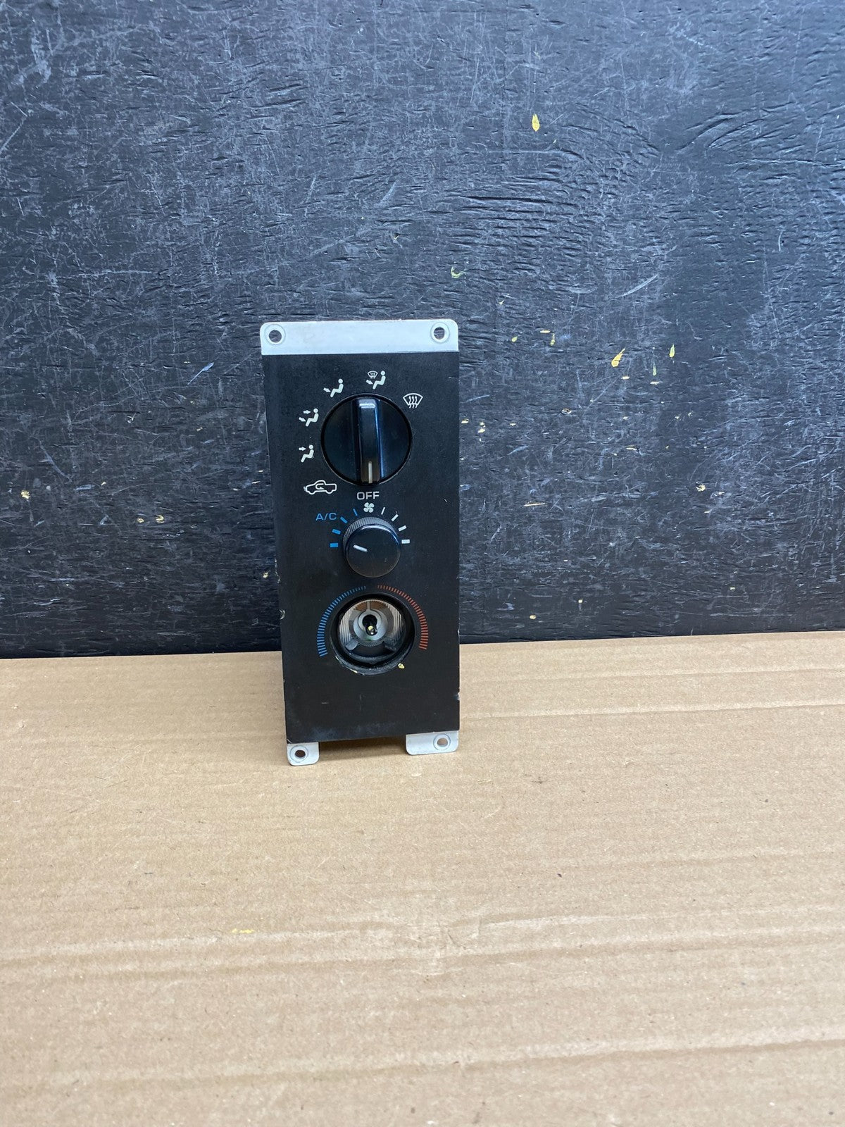 1997-2000 Dodge Dakota Climate Temperature Control A/C Heater Panel OE AG0005 DG0