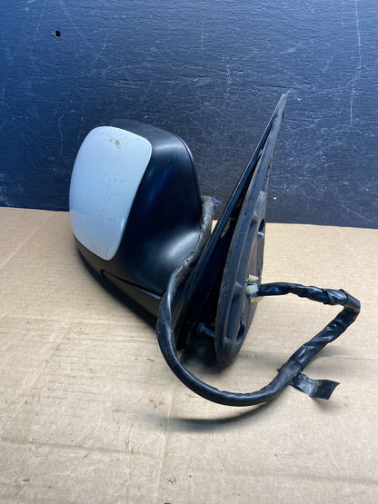 2003-2006 Chevrolet Tahoe Suburban Right Passenger Turn Door Mirror AE8277 DW2